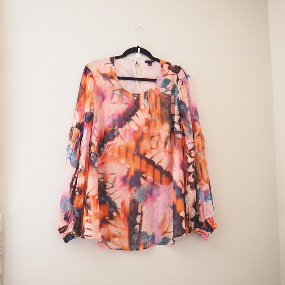 * Torrid Long Sleeve Butterfly Print Clip Dot Blouson Blouse sz 1 - Picture 4 of 9